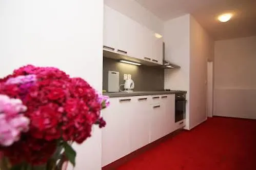 פראג Hotel Kosicka